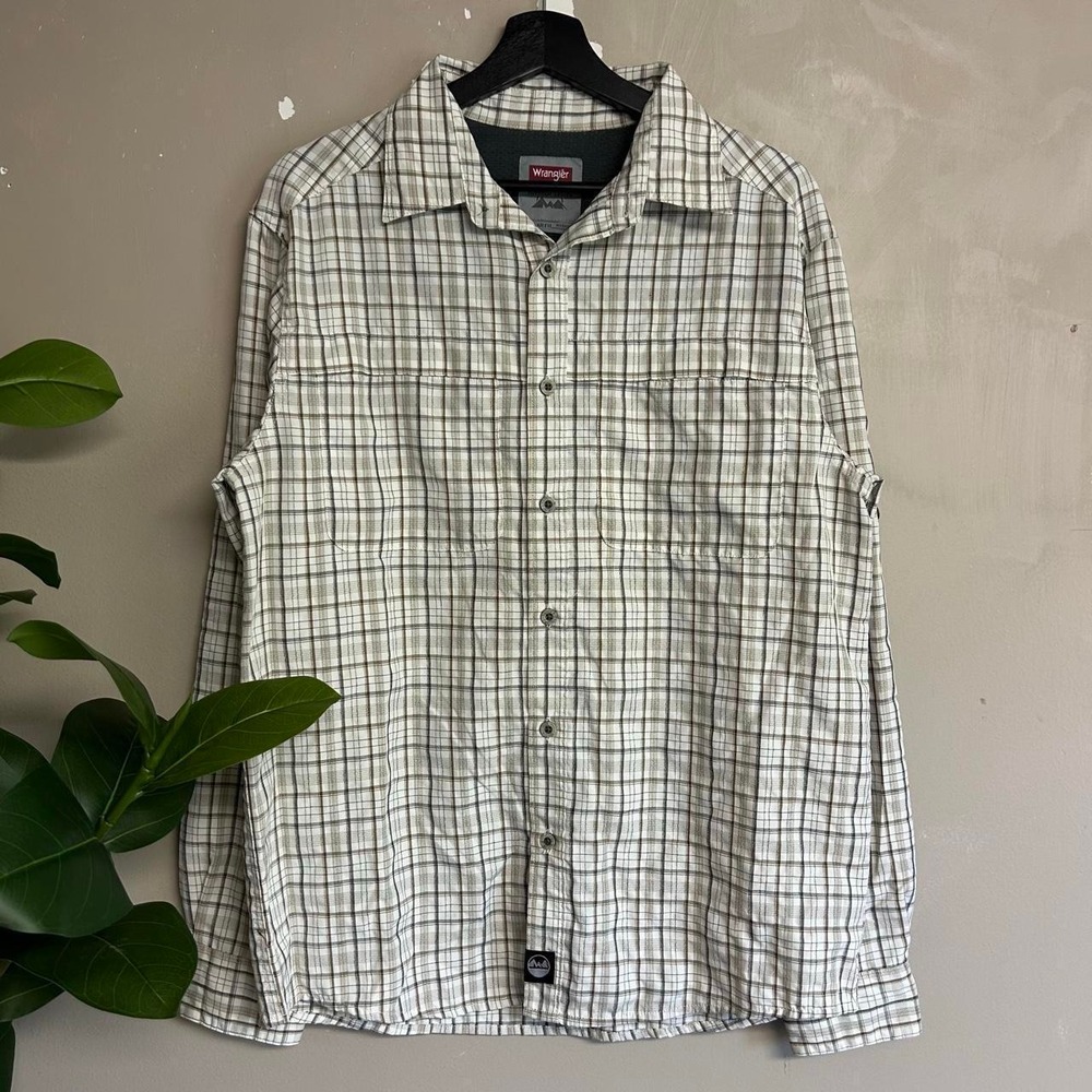 Wrangler Outdoors Mens Medium Cream Checkered Textured Button Up Shirt Y2K M